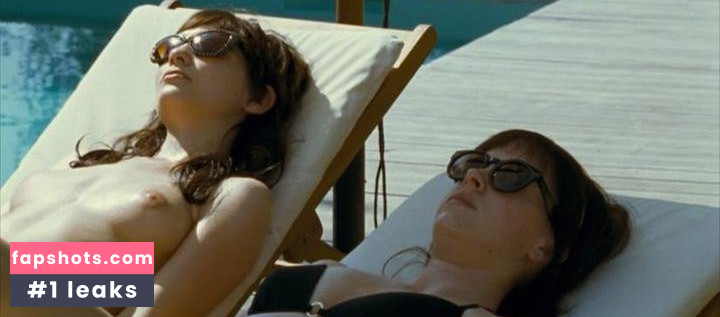 Alexandra Roach Filtración Desnuda OnlyFans Foto #5 - Fapshots