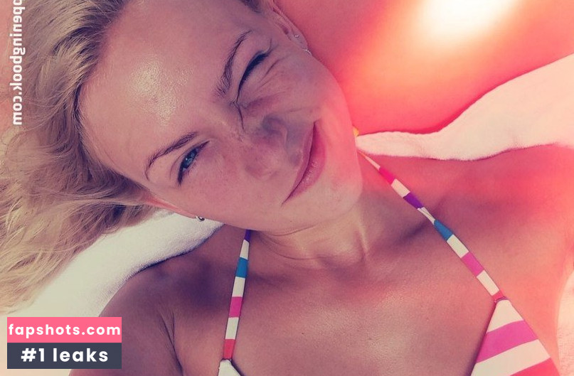 Alexandra Saitova gallery photo #12