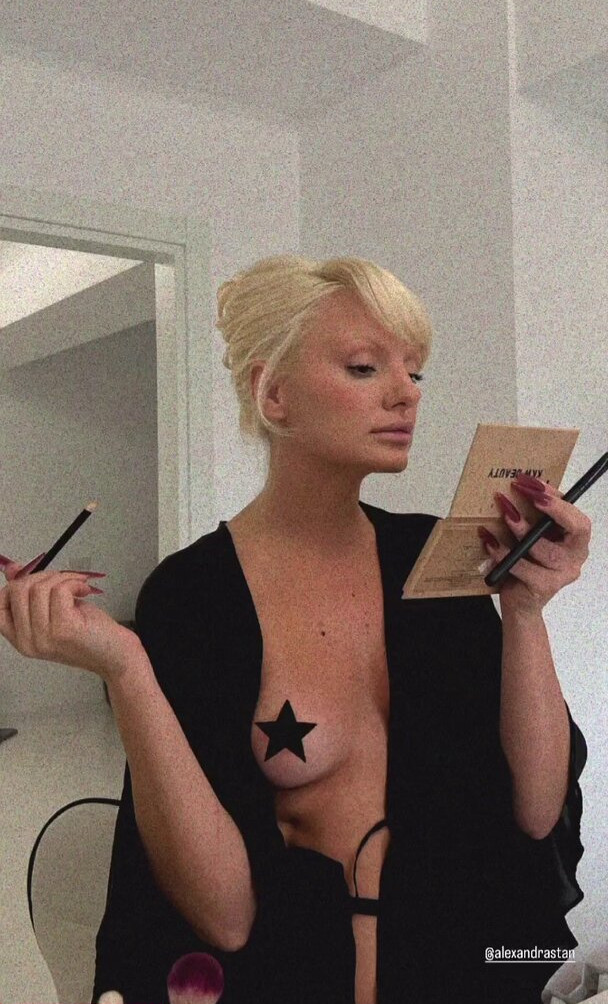 alexandra-stan gallery photo #835