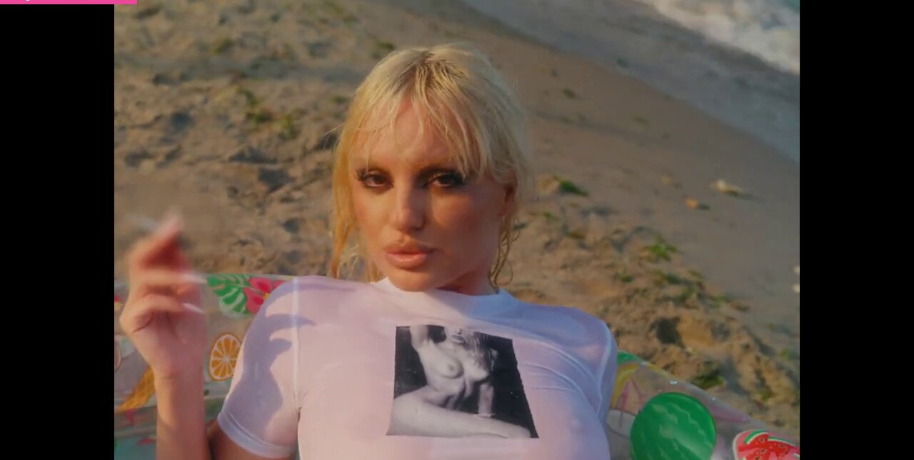 alexandra-stan gallery photo #911