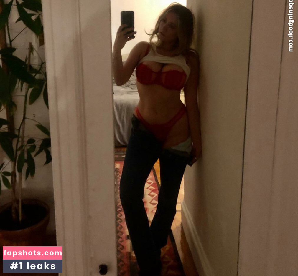 Alexandra Vreeland gallery photo #19