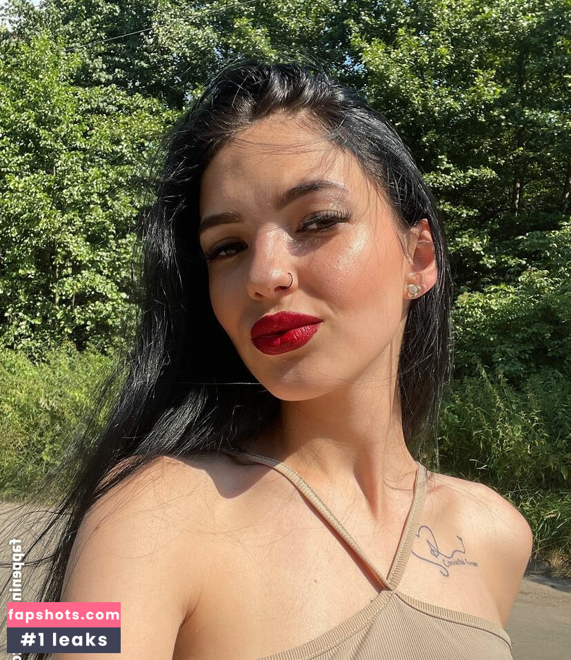 Alexandragalatan gallery photo #18