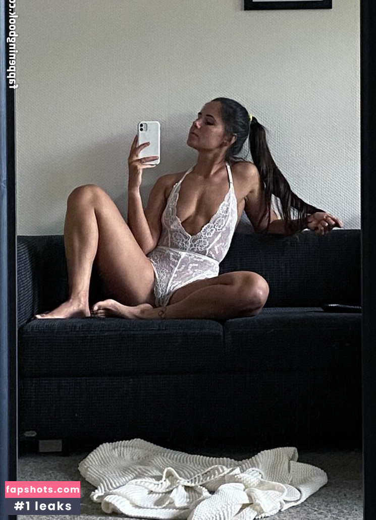 alexandraianculescu Filtración Desnuda OnlyFans Foto #5 - Fapshots