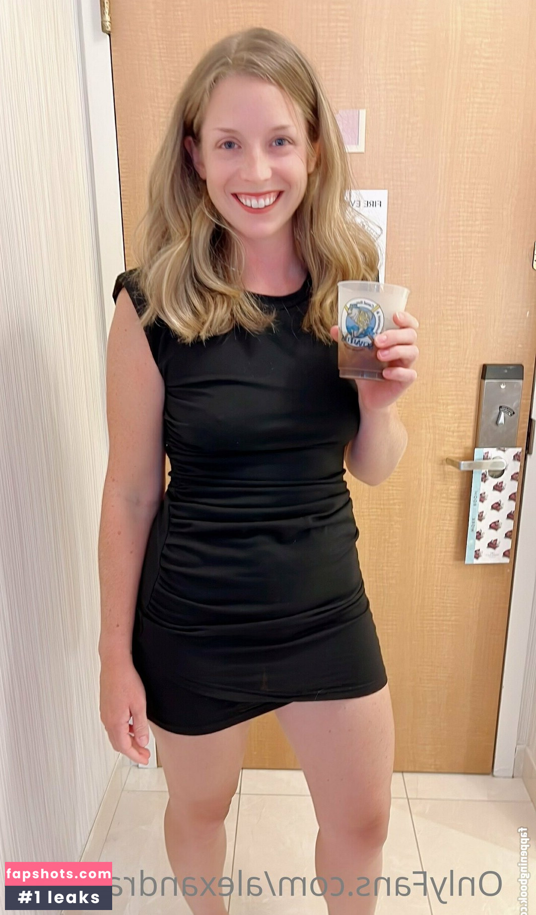 AlexandraLexiLee gallery photo #36