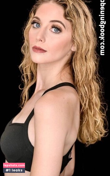 AlexandraQnin gallery photo #12