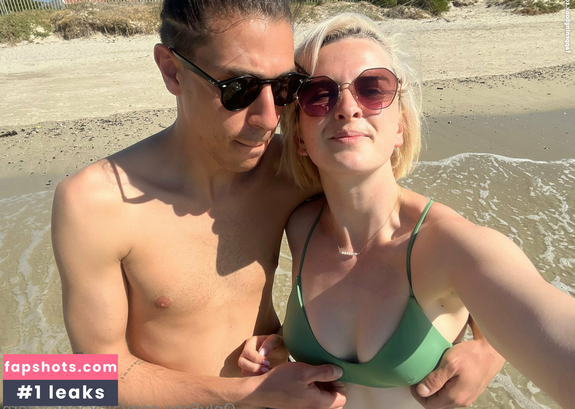 alexandrathorn nude babe gallery