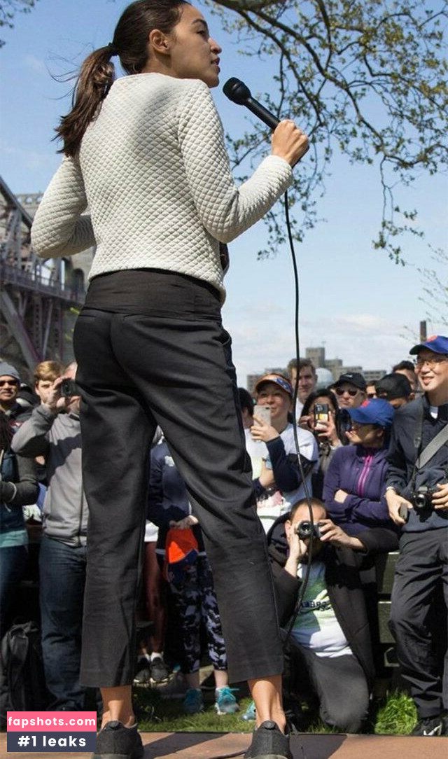 Alexandria Ocasio-Cortez gallery photo #145
