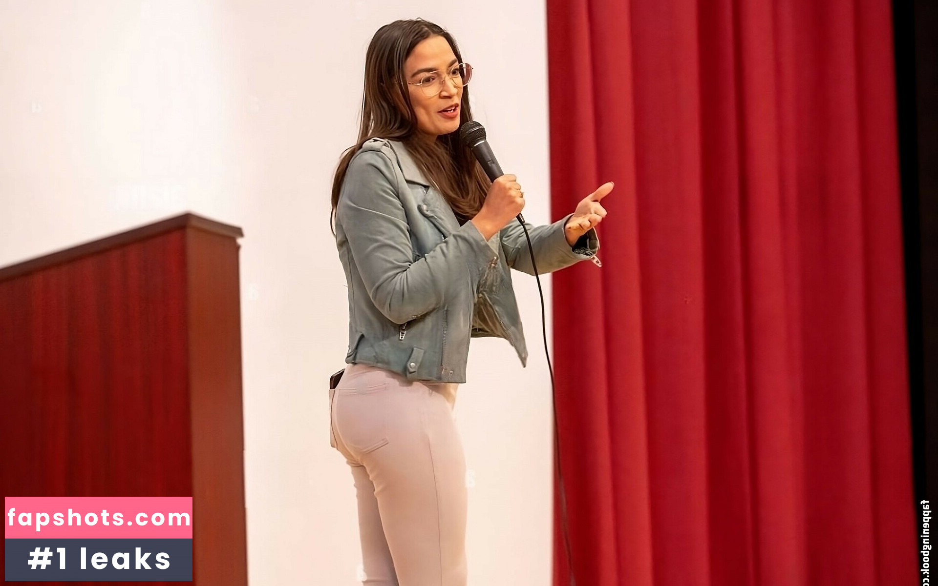 Alexandria Ocasio-Cortez gallery photo #71
