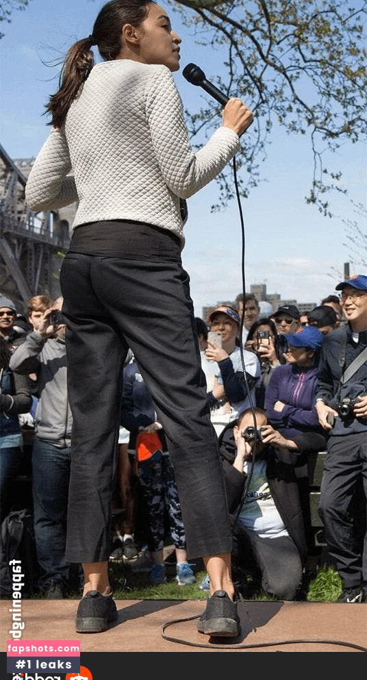 Alexandria Ocasio-Cortez gallery photo #79