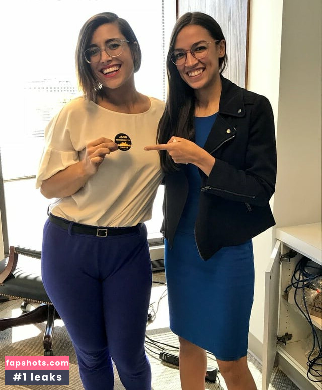 Alexandria Ocasio-Cortez gallery photo #84
