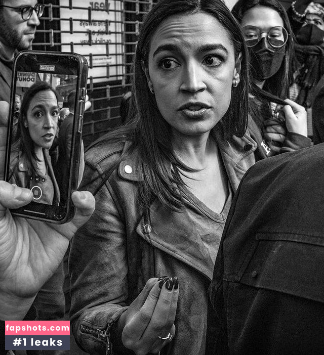 Alexandria Ocasio-Cortez gallery photo #98