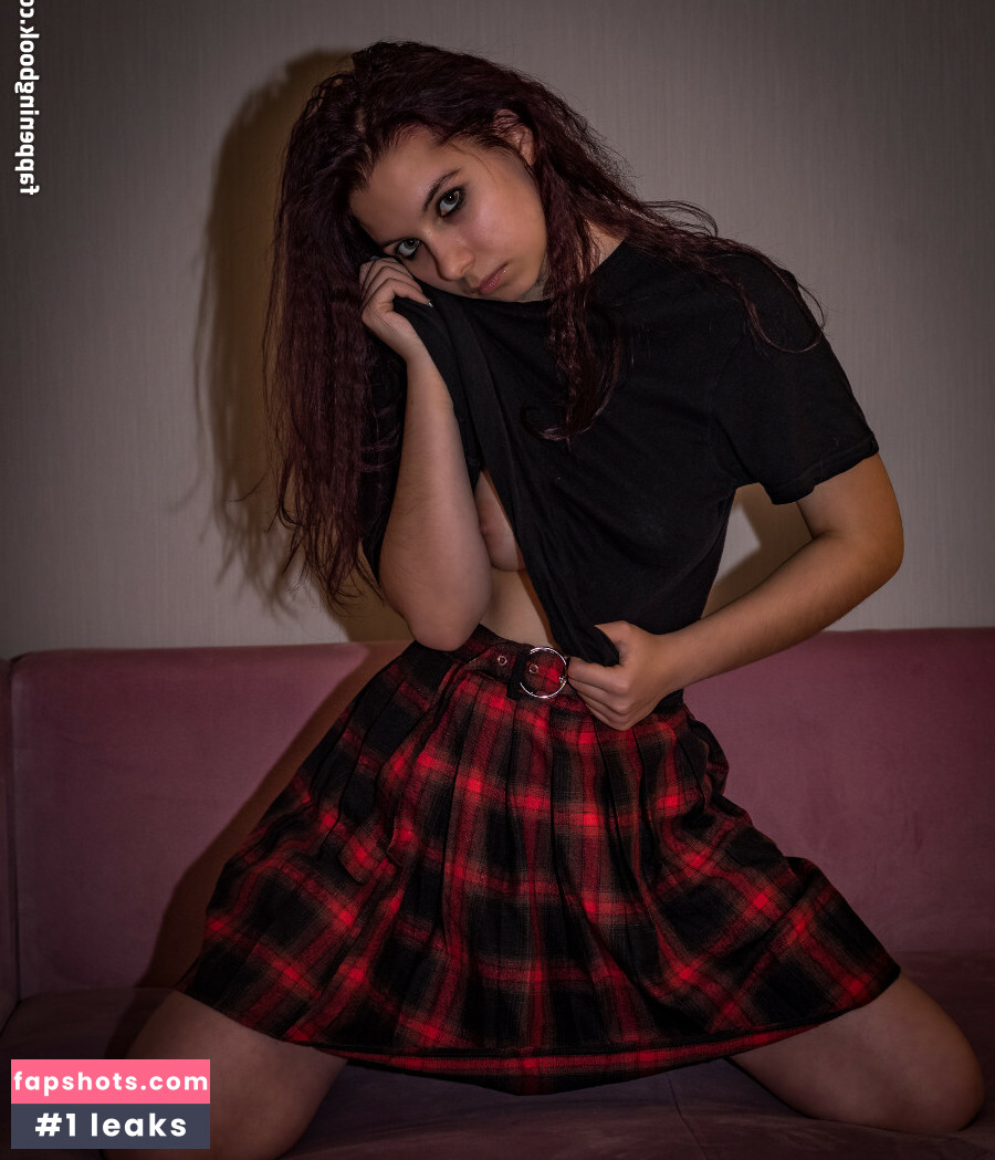 Alexaofficial gallery photo #19