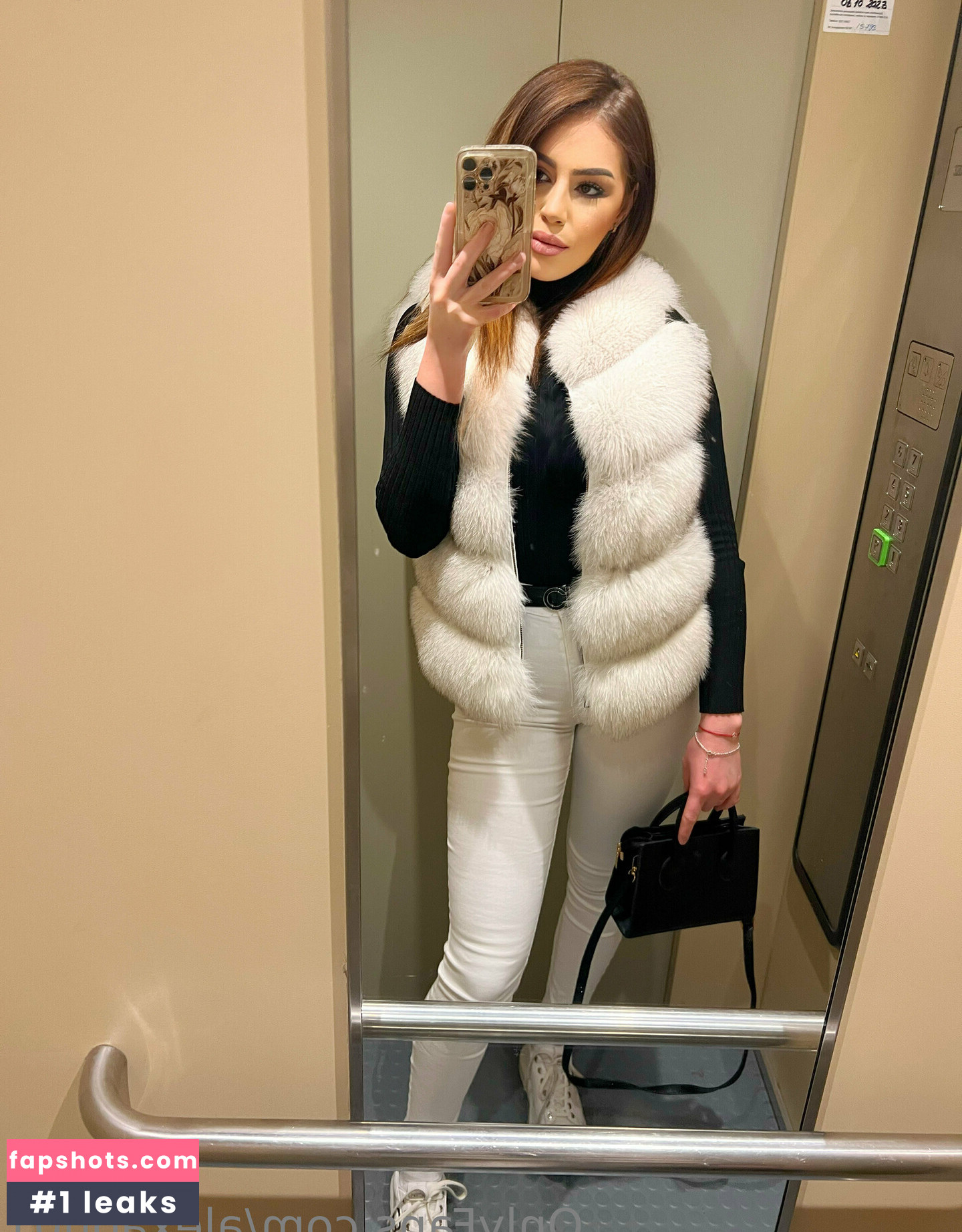 alexaon01 gallery photo #26