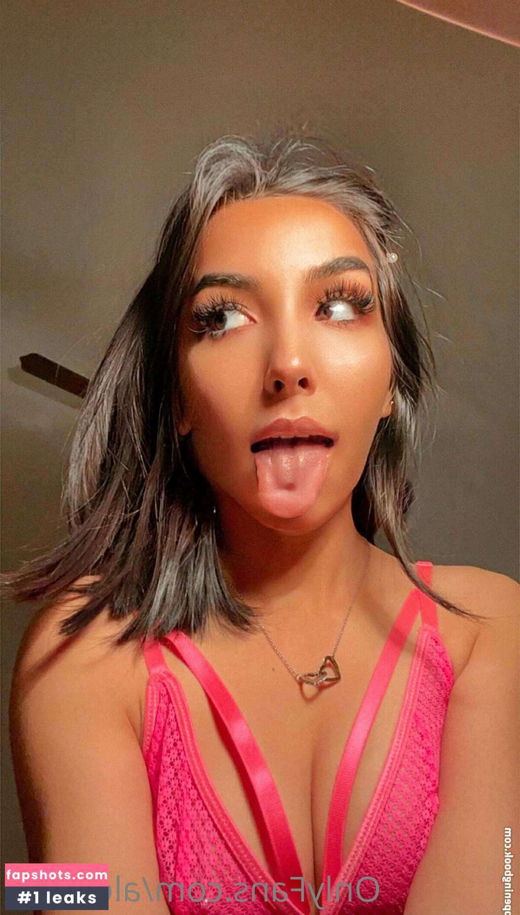 Alexbree gallery photo #4