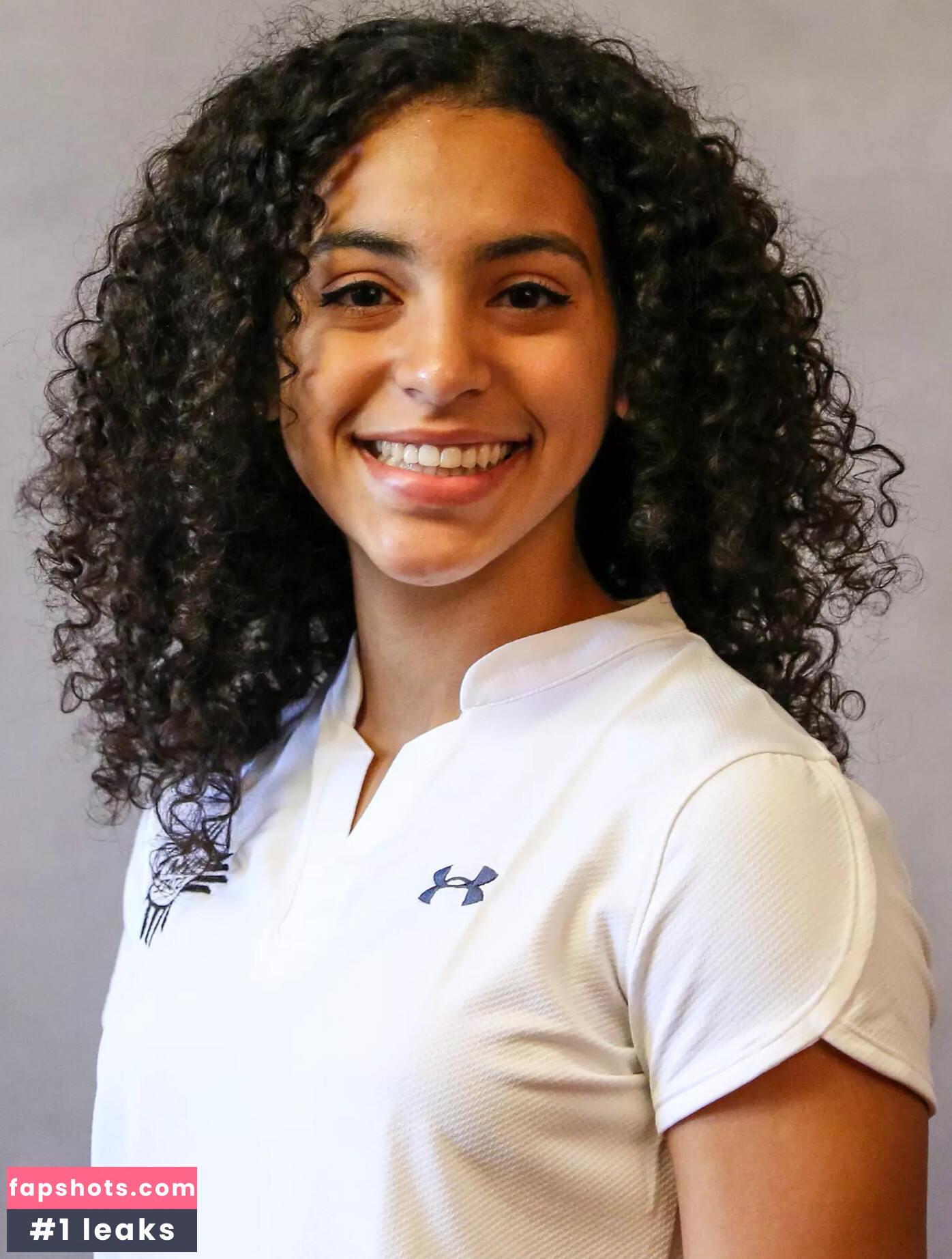 Alexi Johnson gallery photo #14