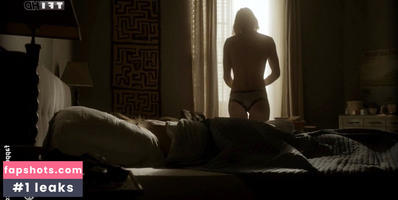 Alexia Barlier gallery photo #10