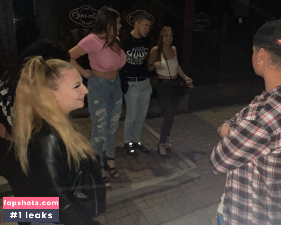 Alexia C gallery photo #5