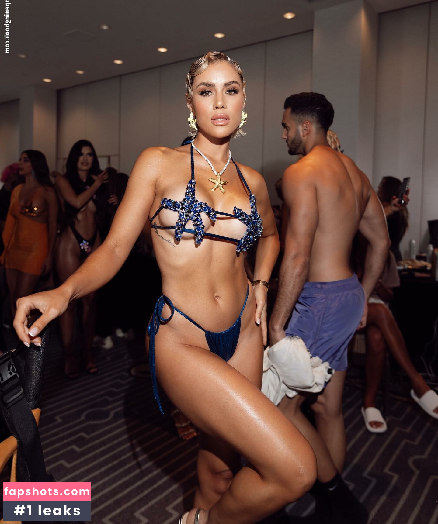 Alexia Inguanzo gallery photo #15