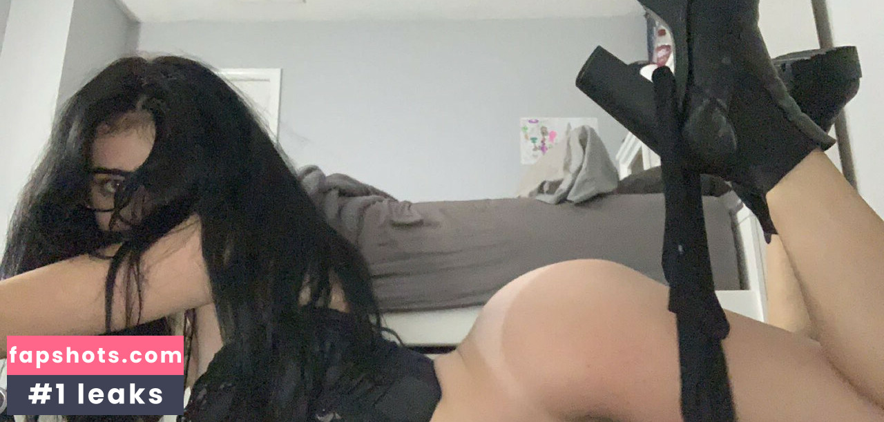 Alexia Panos gallery photo #15