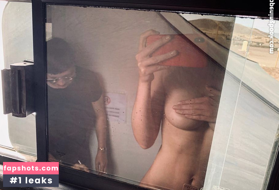 Alexina Graham gallery photo #54