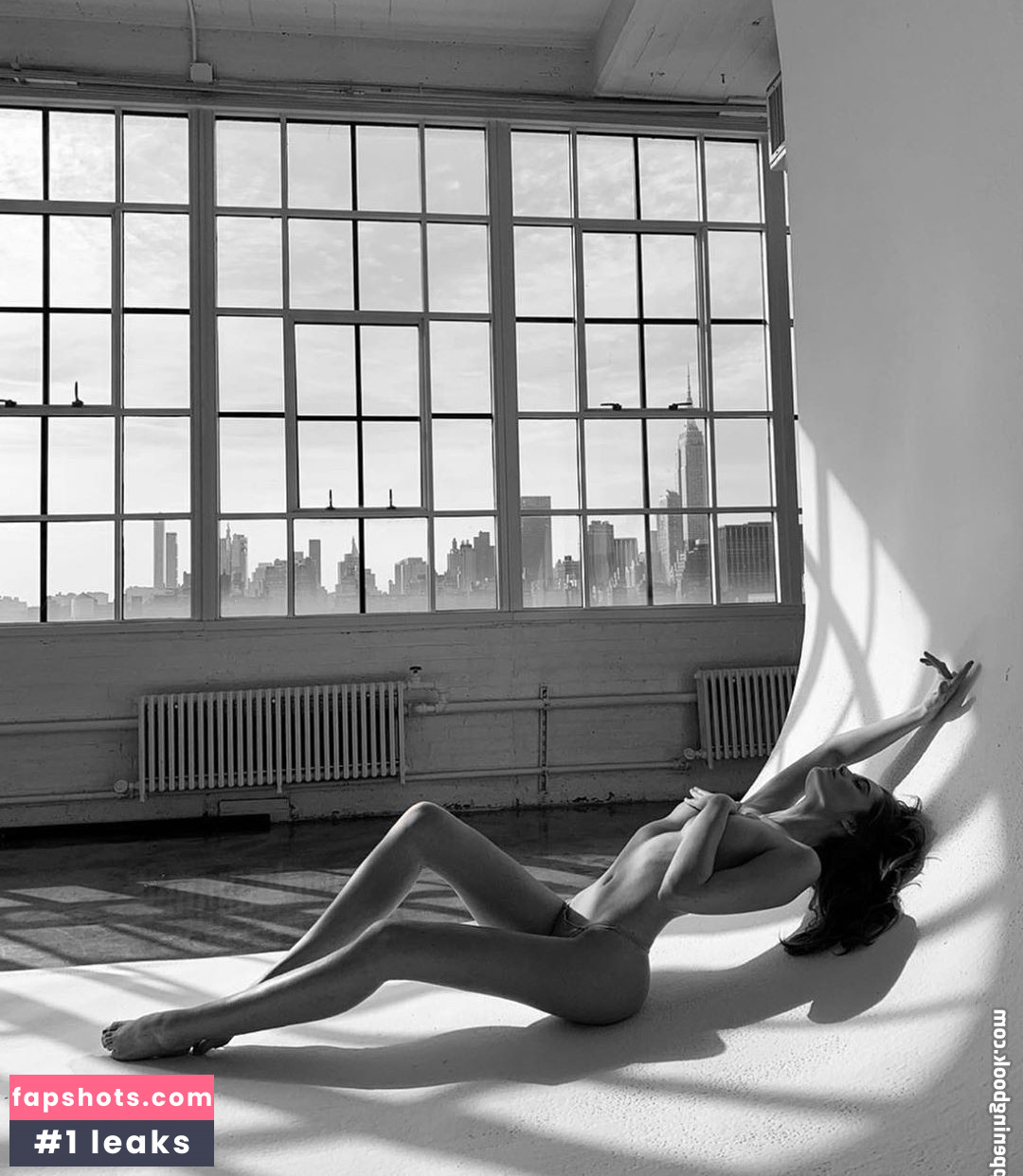 Alexina Graham gallery photo #62