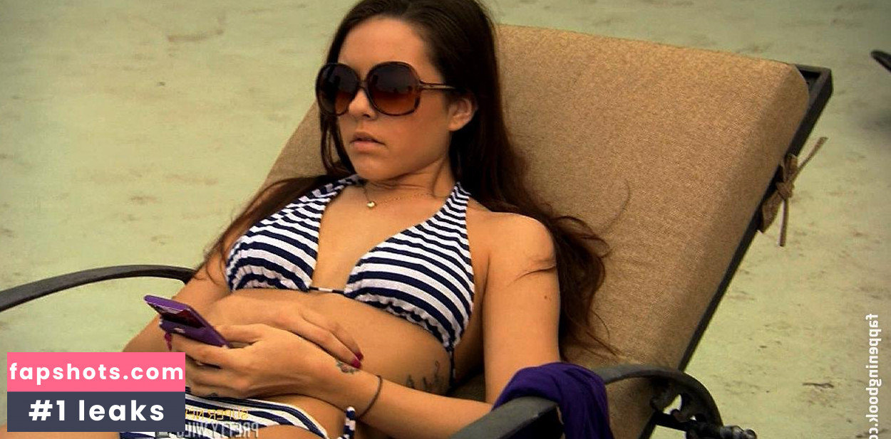 Alexis Arlington gallery photo #16