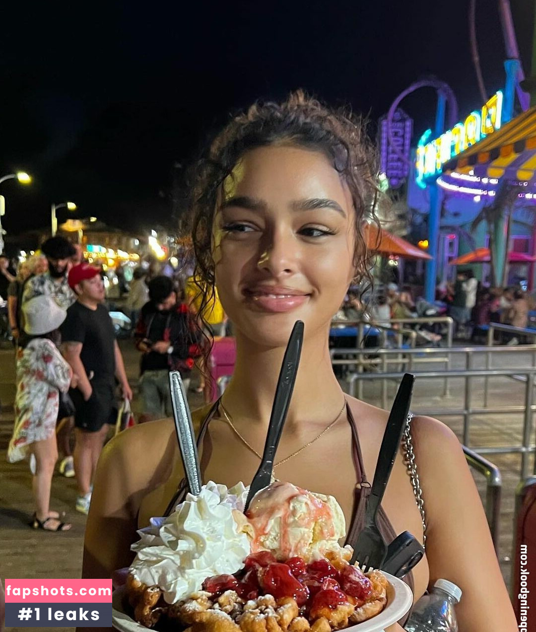 Alexis Carrington gallery photo #12