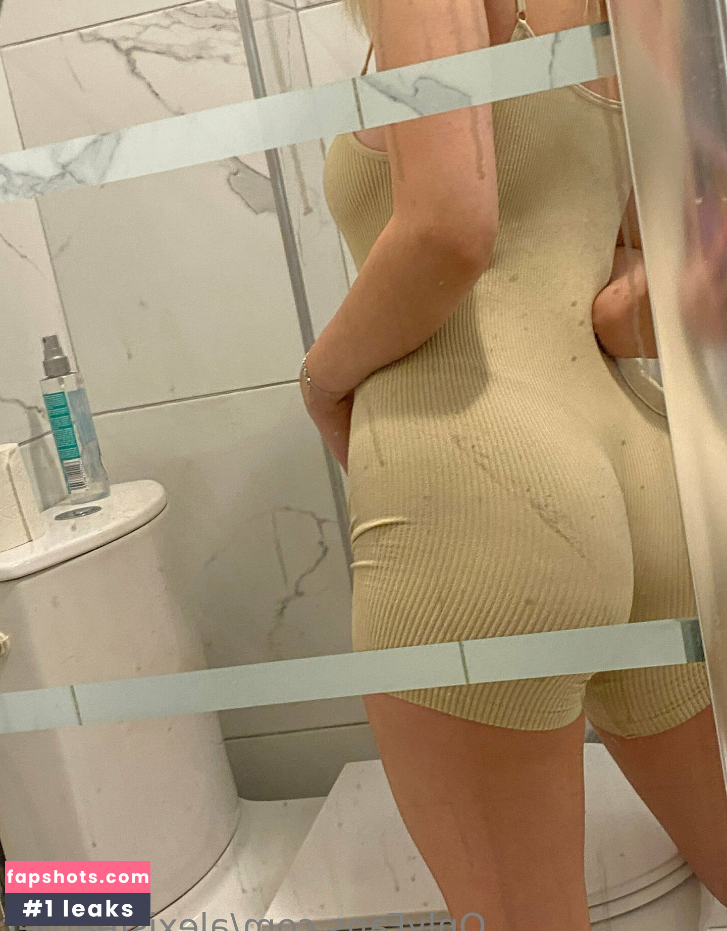 Alexis Feather gallery photo #5