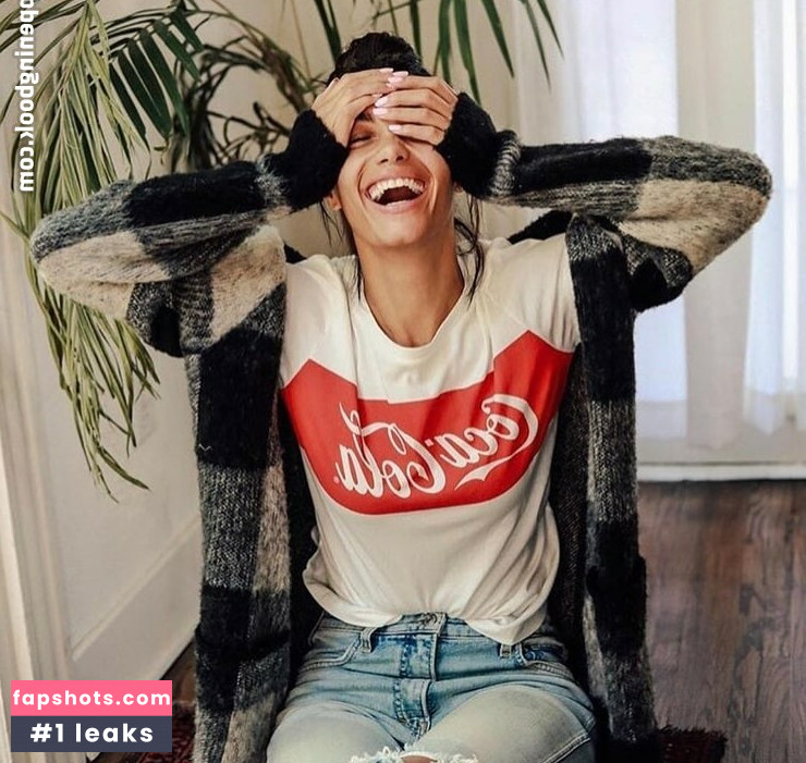 Alexis Gaube gallery photo #25