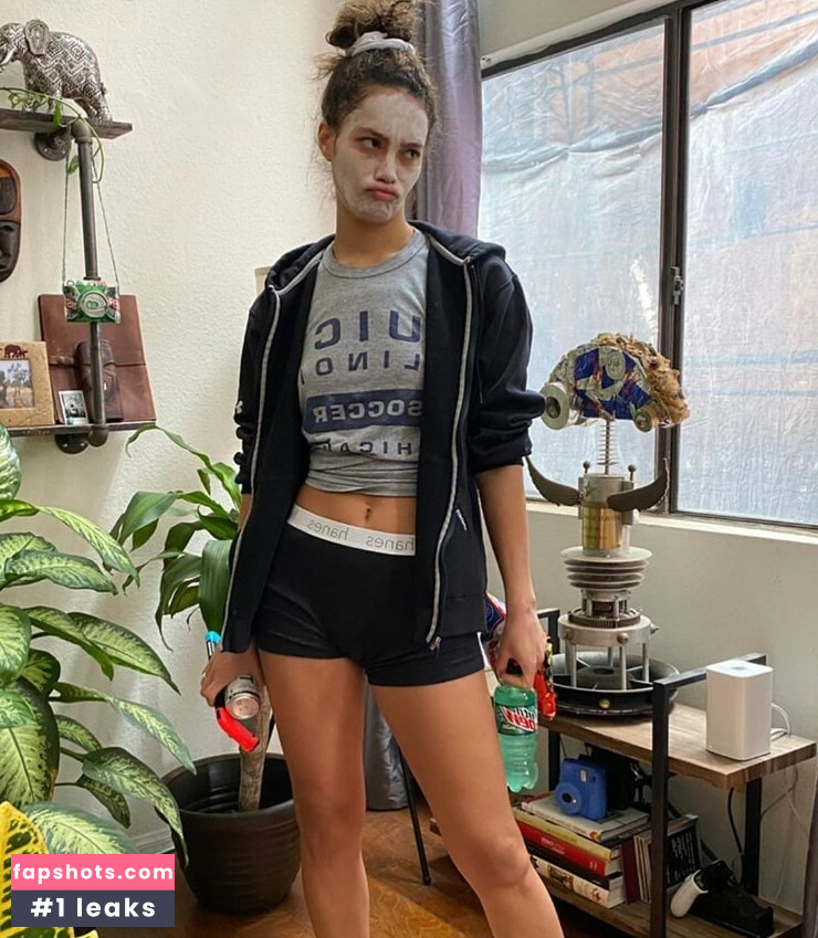 Alexis Gaube Nude Leaks OnlyFans Photos #4 - LeakJerk