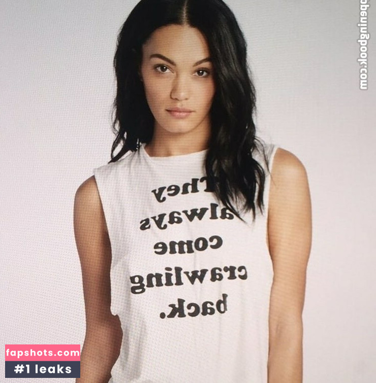 Alexis Gaube gallery photo #35