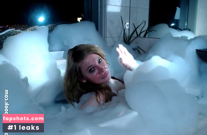 Alexis Kline gallery photo #48