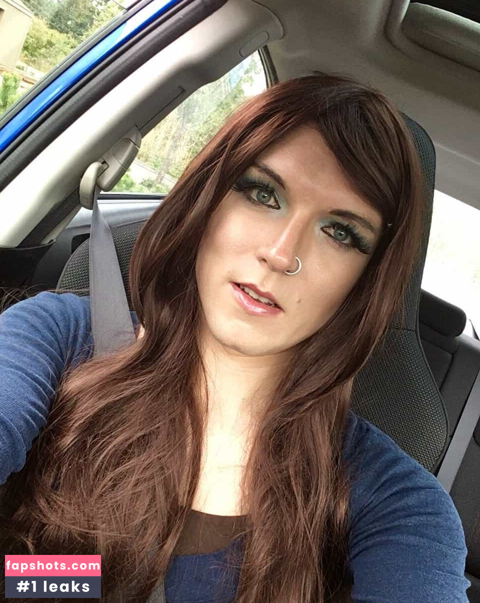 Alexis Night nude babe gallery