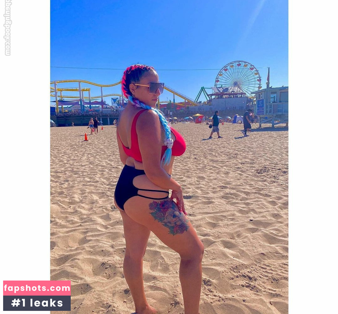 Alexis gallery photo #11