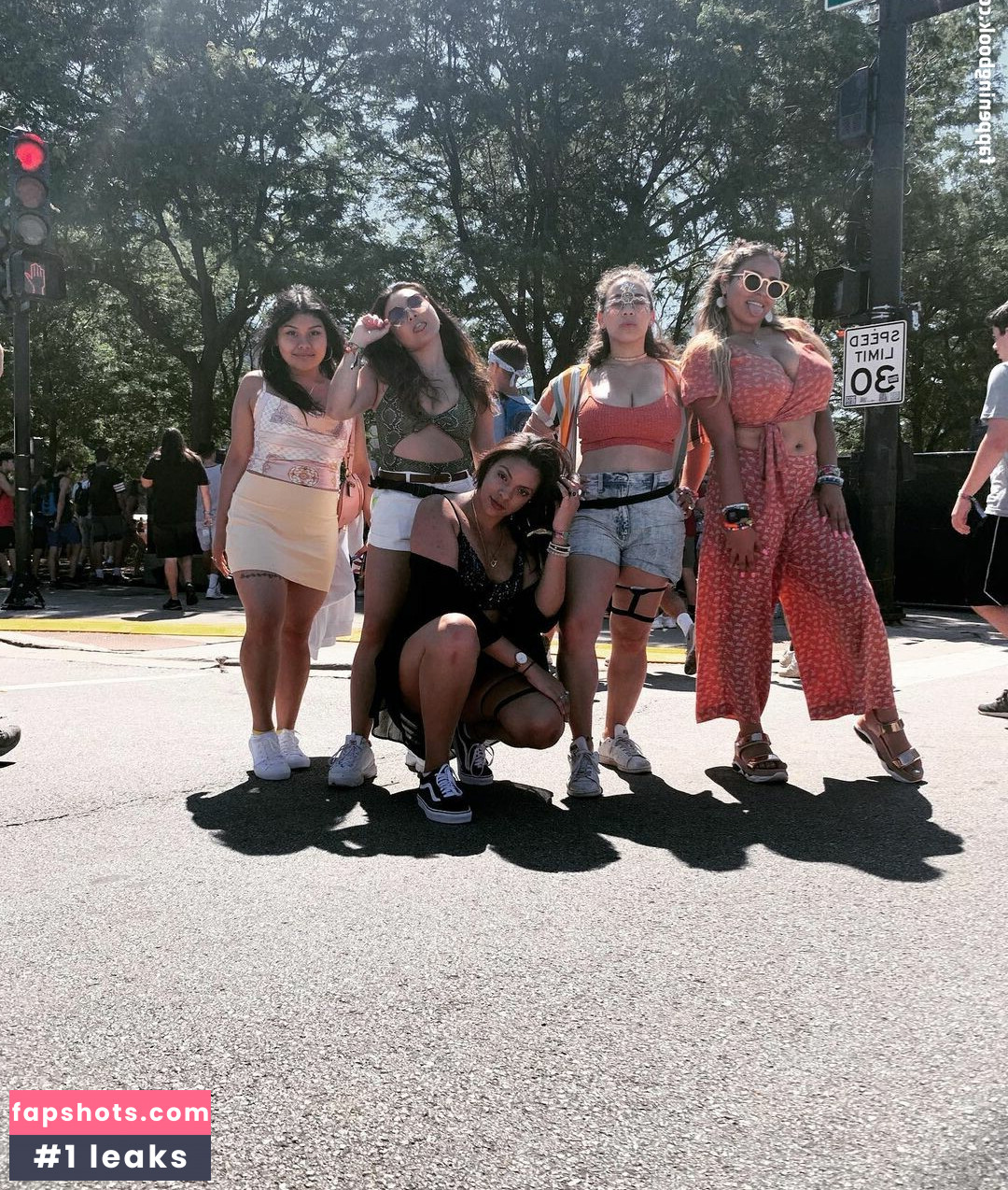 Alexis gallery photo #14