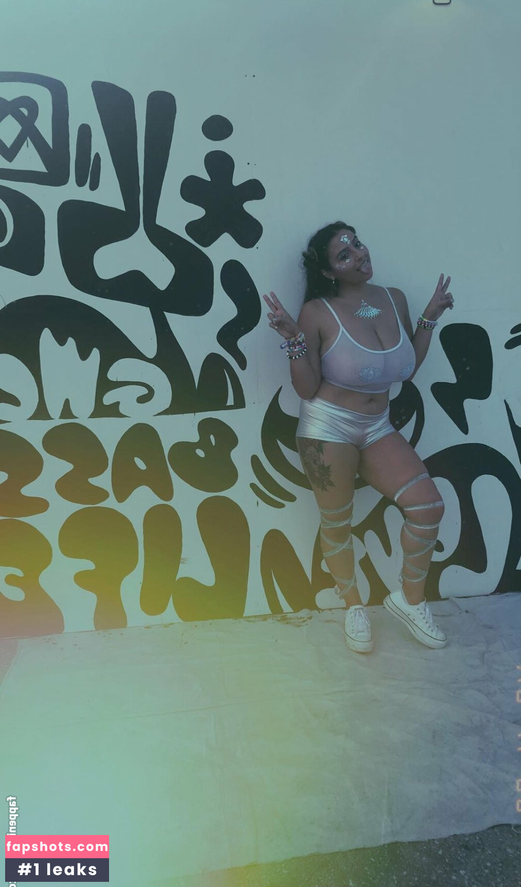 Alexis gallery photo #3