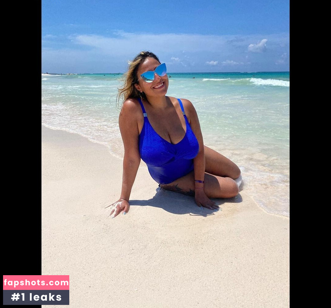 Alexis gallery photo #26