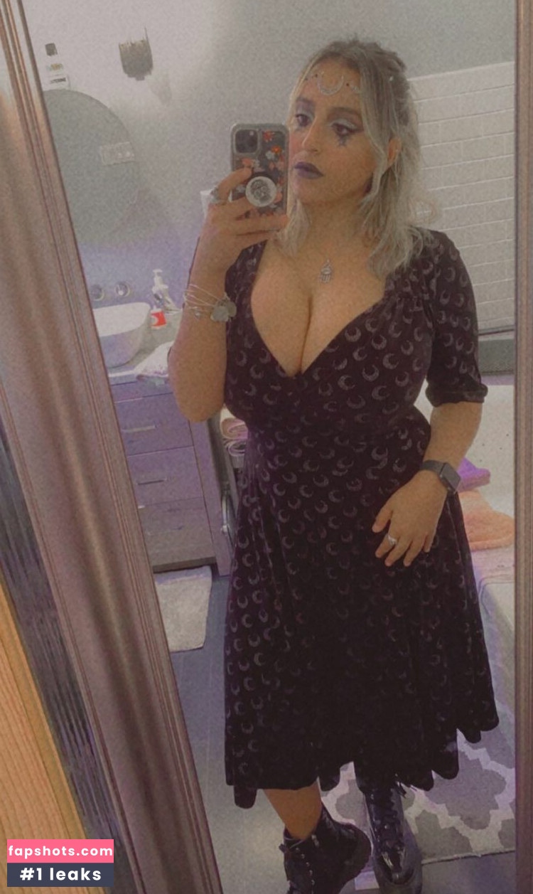 Alexis gallery photo #32