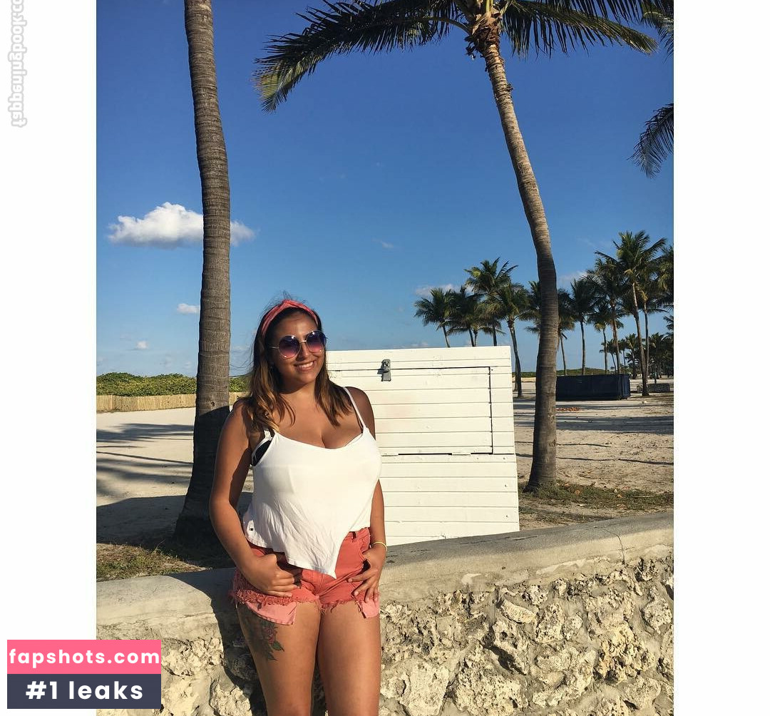 Alexis gallery photo #41