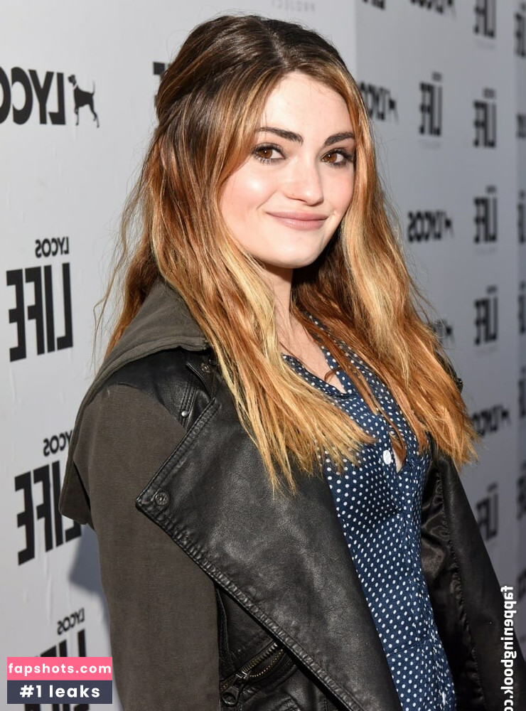 Alexis Raich gallery photo #11