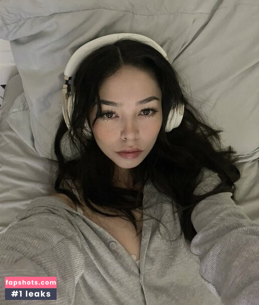 Alexis Taylor gallery photo #2