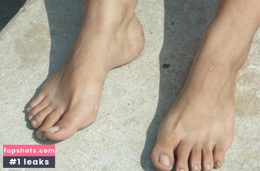 Alexis01 gallery photo #3