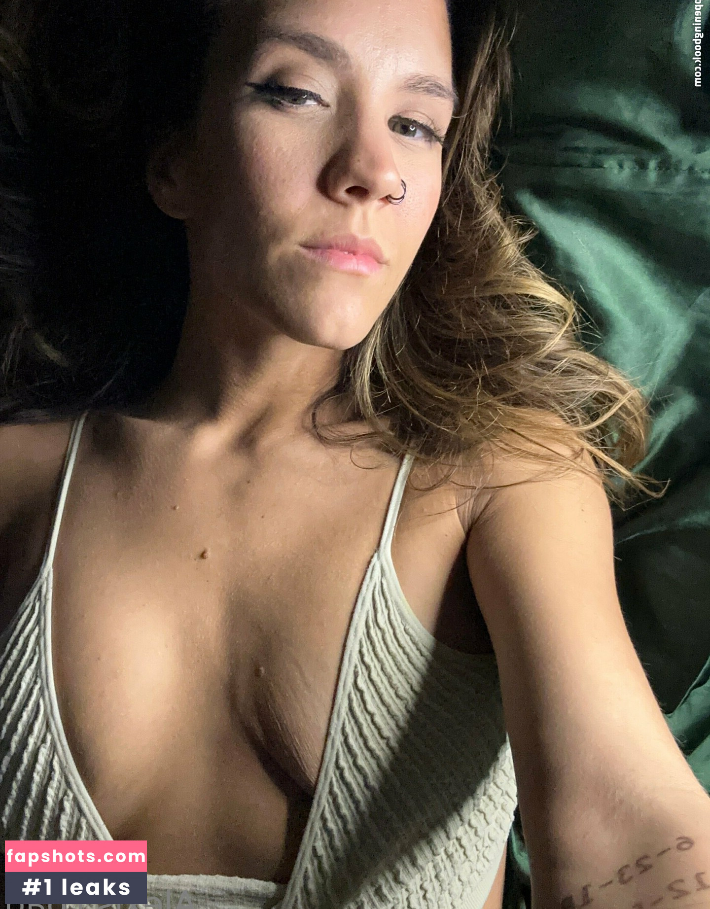 alexisloadfree gallery photo #32