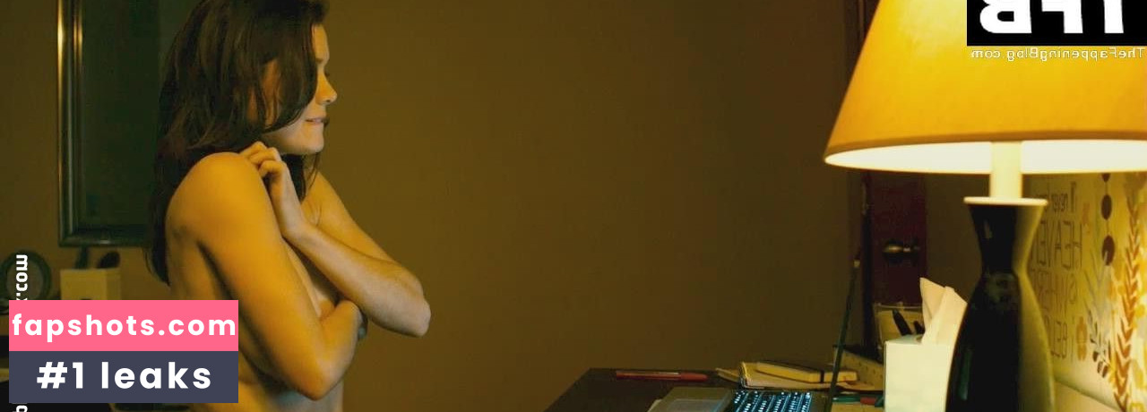 Ali Cobrin gallery photo #25