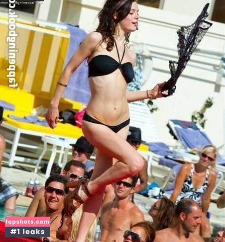 Ali Cobrin gallery photo #28