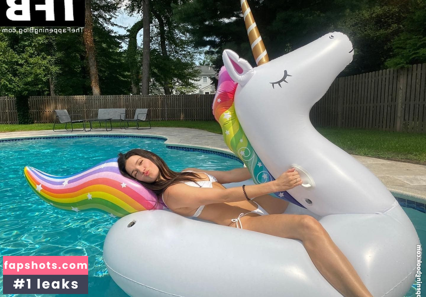 Ali Cobrin gallery photo #55