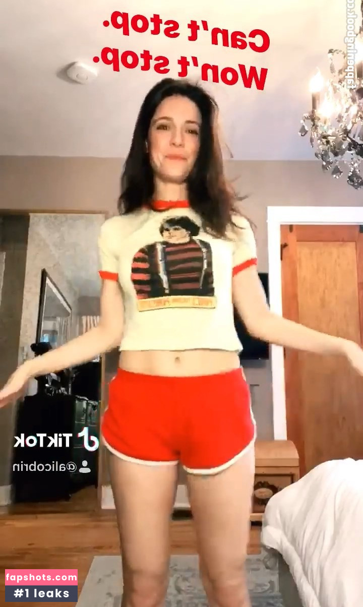 Ali Cobrin gallery photo #64