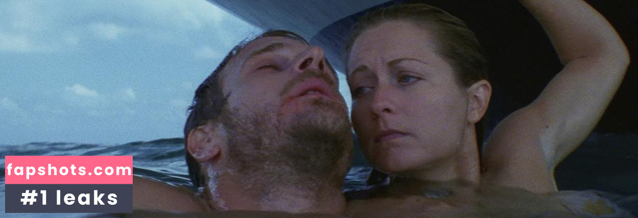 Ali Hillis gallery photo #4