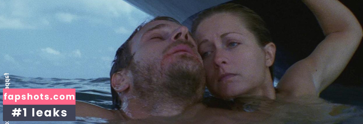 Ali Hillis gallery photo #5