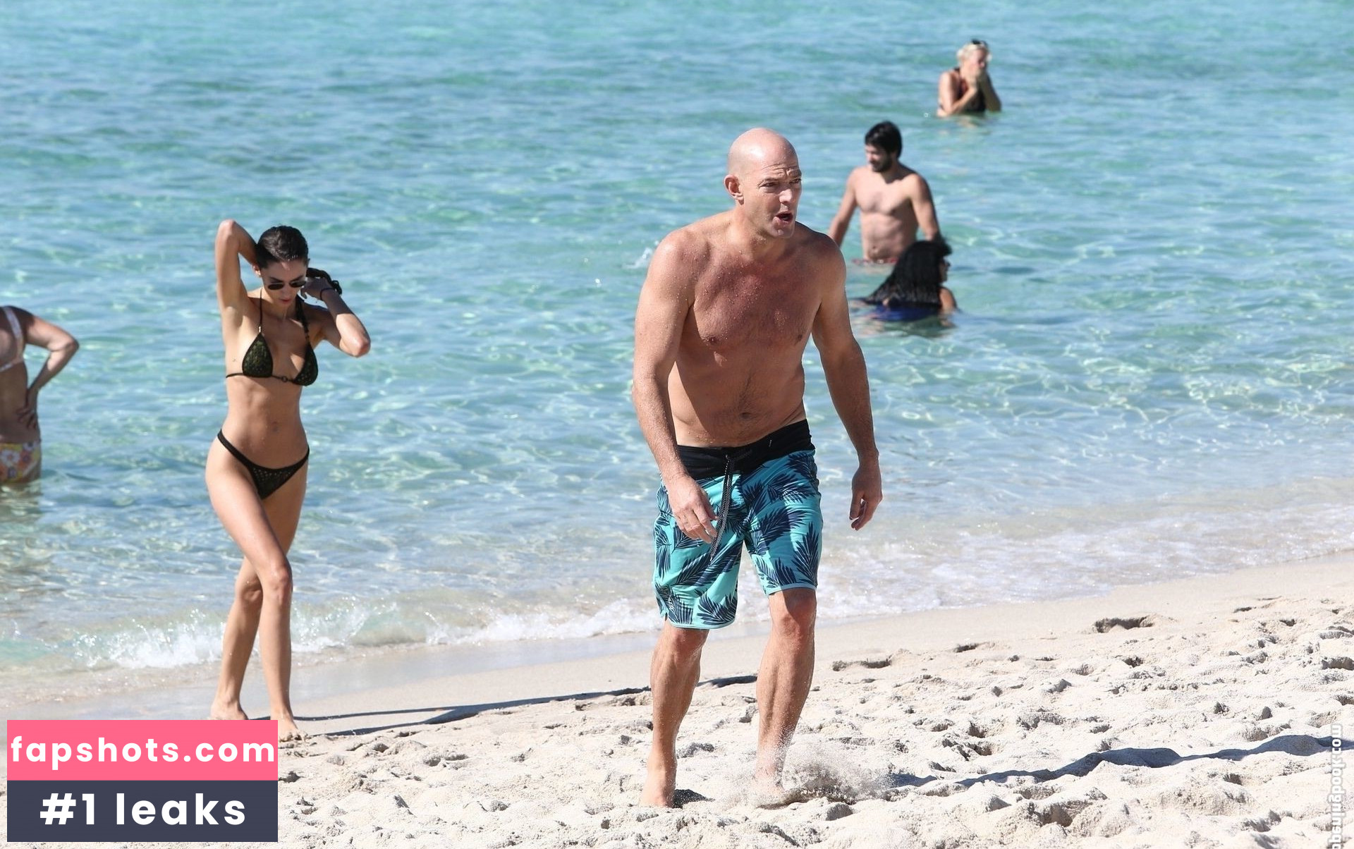 Ali Kay gallery photo #3